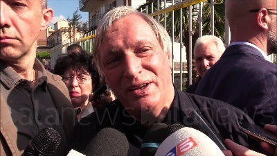 Scene from Rosario Salvini, Don Ciotti: "Non ho parole. Mortificante usare Dio"