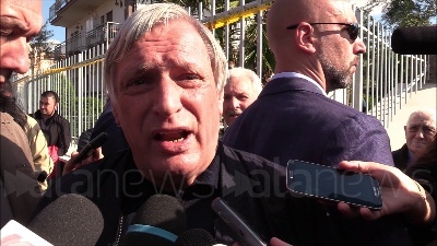 Scene from Rosario Salvini, Don Ciotti: "Non ho parole. Mortificante usare Dio"