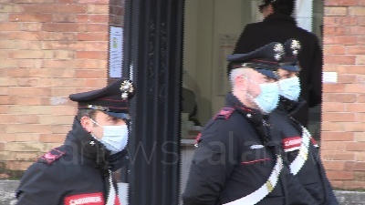 Scene from Vaccino Moderna è arrivato all'Istituto superiore di Sanità