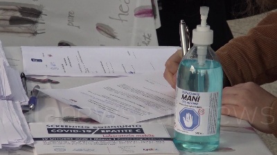 Scene from Coronavirus, test gratis a Milano: "C'è voglia di prevenzione, la gente va via soddisfatta"