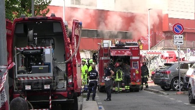 Scene from Milano, colonne di fumo alla stazione Garibaldi: "Gli allarmi sono scattati alle 9"
