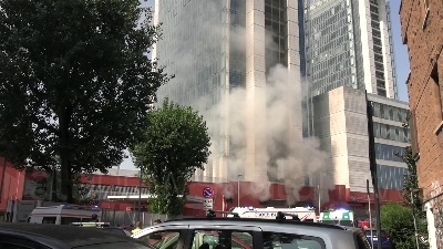 Scene from Milano, colonne di fumo alla stazione Garibaldi: "Gli allarmi sono scattati alle 9"