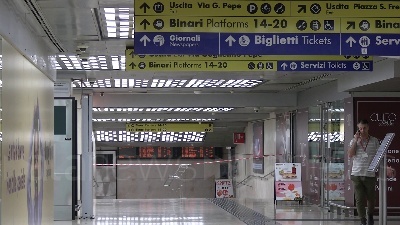 Scene from Milano, colonne di fumo alla stazione Garibaldi: "Gli allarmi sono scattati alle 9"