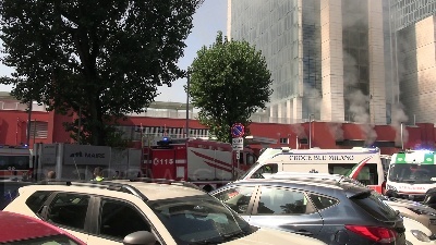 Scene from Milano, colonne di fumo alla stazione Garibaldi: "Gli allarmi sono scattati alle 9"