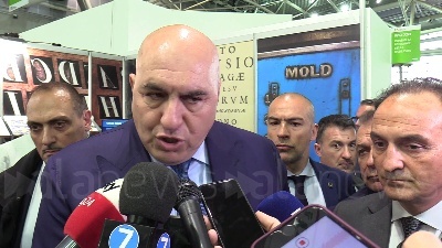 Scene from Ucraina Crosetto Guerra non conosce pause