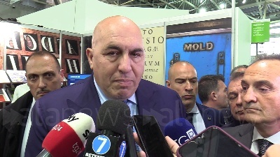 Scene from Ucraina Crosetto Guerra non conosce pause