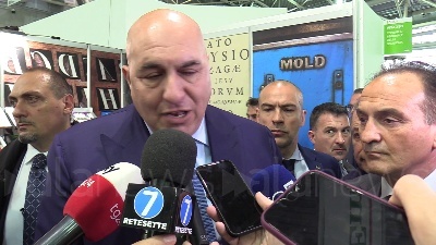 Scene from Ucraina Crosetto Guerra non conosce pause