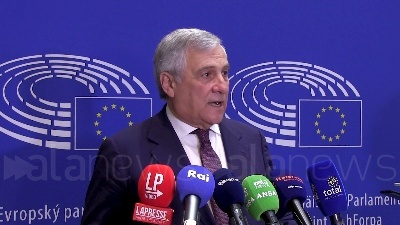Scene from M5S, Tajani: "Atteggiamento incomprensibile"