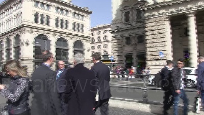 Scene from Conte riceve l'ambasciatore francese e lui: "Roma è bellissima"
