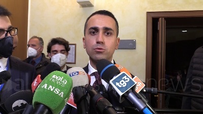 Scene from Ucraina, Di Maio: "La strada della pace è in salita. Armiamoci di diplomazia"
