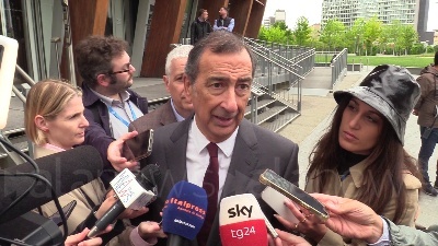 Scene from Milano, Sala: "Strano che sede Consob non sia qui"