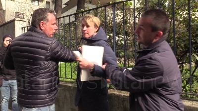 Scene from Ucraina, tensione davanti al consolato della Russia a Milano: "Russi fascisti"