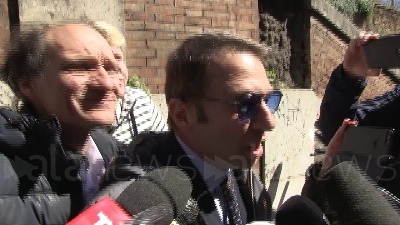 Scene from De Vito, avv. Di Lorenzo: "E' sereno e sicuro di chiarire la sua posizione"