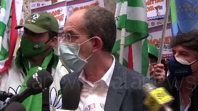 Scene from Ex Ilva, Benaglia: "Il governo non è convinto dell'accordo con ArcelorMittal"