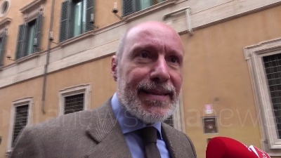 Scene from Caso Diciotti, De Falco: "M5S prende brutta piega: coerenza inesistente"