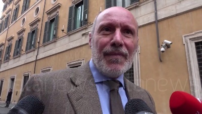 Scene from Caso Diciotti, De Falco: "M5S prende brutta piega: coerenza inesistente"
