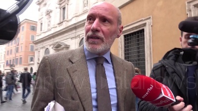 Scene from Caso Diciotti, De Falco: "M5S prende brutta piega: coerenza inesistente"