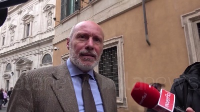 Scene from Caso Diciotti, De Falco: "M5S prende brutta piega: coerenza inesistente"