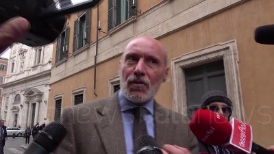 Scene from Caso Diciotti, De Falco: "M5S prende brutta piega: coerenza inesistente"