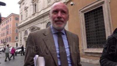Scene from Caso Diciotti, De Falco: "M5S prende brutta piega: coerenza inesistente"