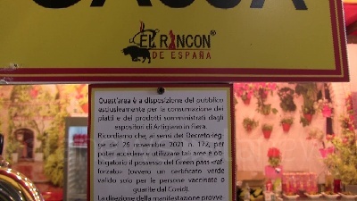 Scene from Artigiano in Fiera e Green Pass, ristoratori: "Alcuni mostrano il base, qualcuno ne ha tre diversi"