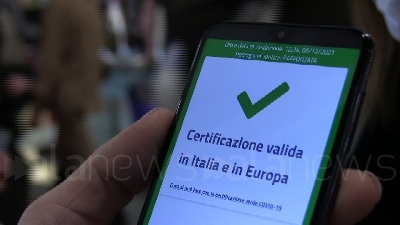 Scene from Artigiano in Fiera e Green Pass, ristoratori: "Alcuni mostrano il base, qualcuno ne ha tre diversi"