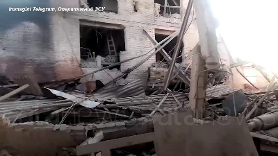 Scene from Ucraina, Mykolaiv colpita con bombe a grappolo