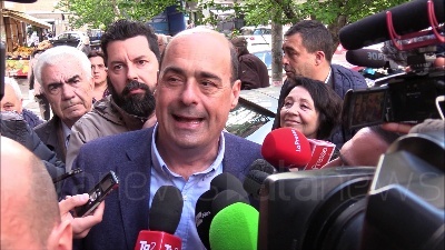 Scene from Zingaretti a Casal Bruciato: "Oggi si approveranno decreti senza copertura"