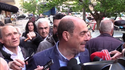 Scene from Zingaretti a Casal Bruciato: "Oggi si approveranno decreti senza copertura"