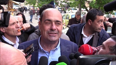 Scene from Zingaretti a Casal Bruciato: "Oggi si approveranno decreti senza copertura"
