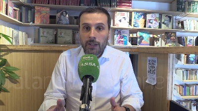 Scene from Salario minimo, l'attivista Greco: "Non serve una nuova legge, basta applicare la Costituzione"
