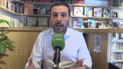 Scene from Salario minimo, l'attivista Greco: "Non serve una nuova legge, basta applicare la Costituzione"