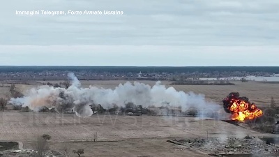 Scene from Ucraina, l'esercito: "Questa mattina abbiamo abbattuto un elicottero russo"