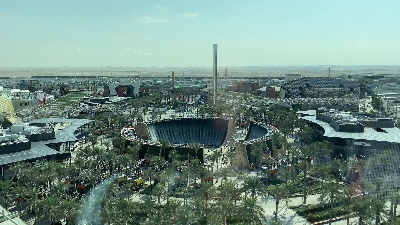 Scene from Expo Dubai 2020, lo spettacolo surreale della Water Feature