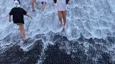 Scene from Expo Dubai 2020, lo spettacolo surreale della Water Feature