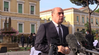 Scene from Coronavirus, Zingaretti allo Spallanzani: "Inizia nuova fase, tenere alta la guardia"