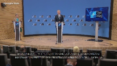 Scene from Ucraina, Nato: "Temiamo Mosca crei un pretesto per attaccare"