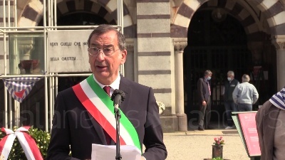 Scene from Milano, Sala: "Candidare chi fa saluti romani offende città"