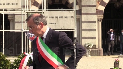 Scene from Milano, Sala: "Candidare chi fa saluti romani offende città"