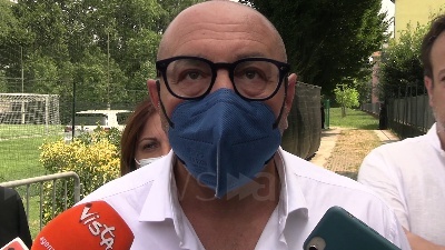 Scene from Milano, Bernardo: "Armato in ospedale? Sì ma mai in corsia"