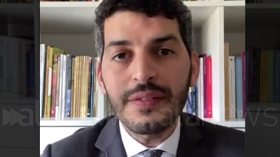 Scene from Silvia Romano, comunità islamica: "Attacchi raccapriccianti. Valutiamo azione legale"
