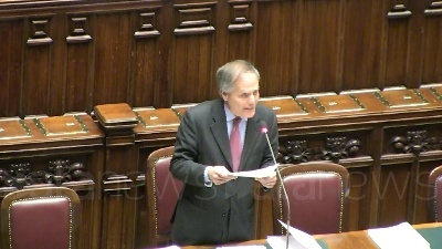 Scene from Moavero: "Il Governo italiano non riconosce l'elezione di Maduro"