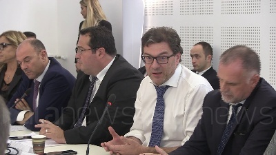 Scene from Russiagate, Durigon: "Sono cavolate, Pd dovrebbe pensare ad altro"