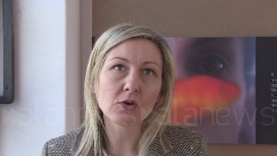 Scene from Donne, in mostra le lastre della violenza